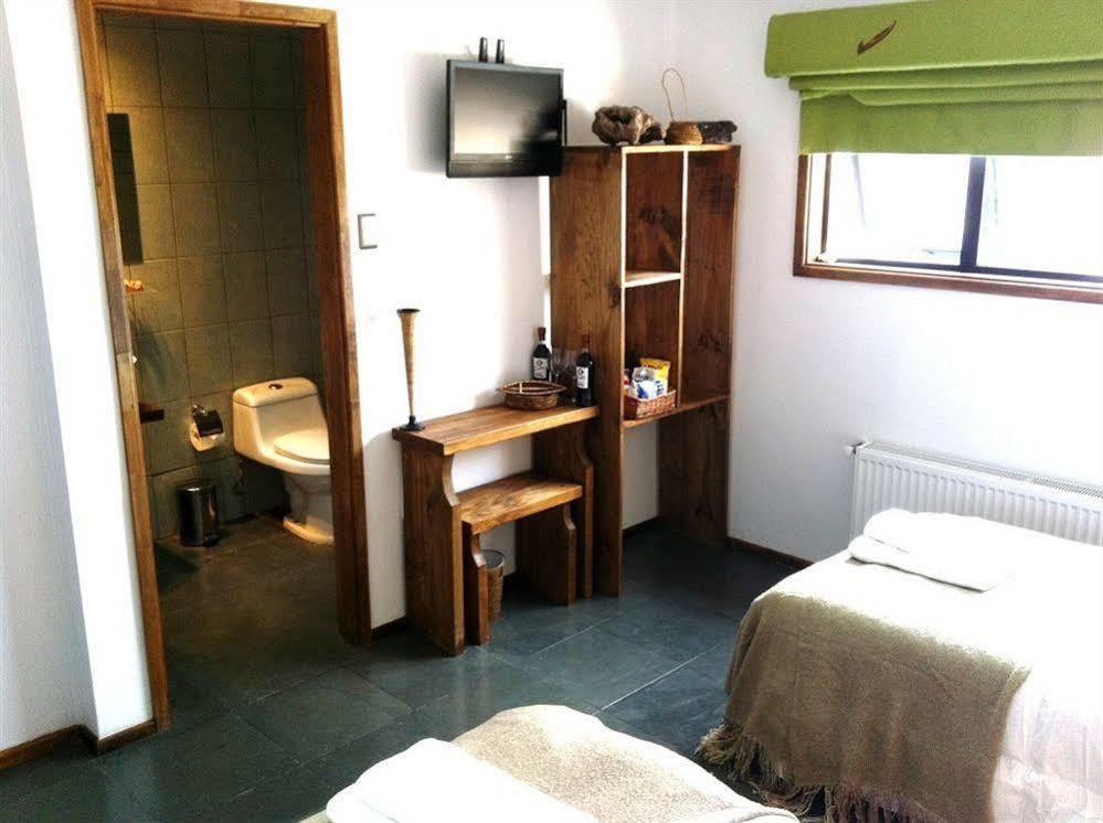 Hotel Hallef Puerto Natales Extérieur photo