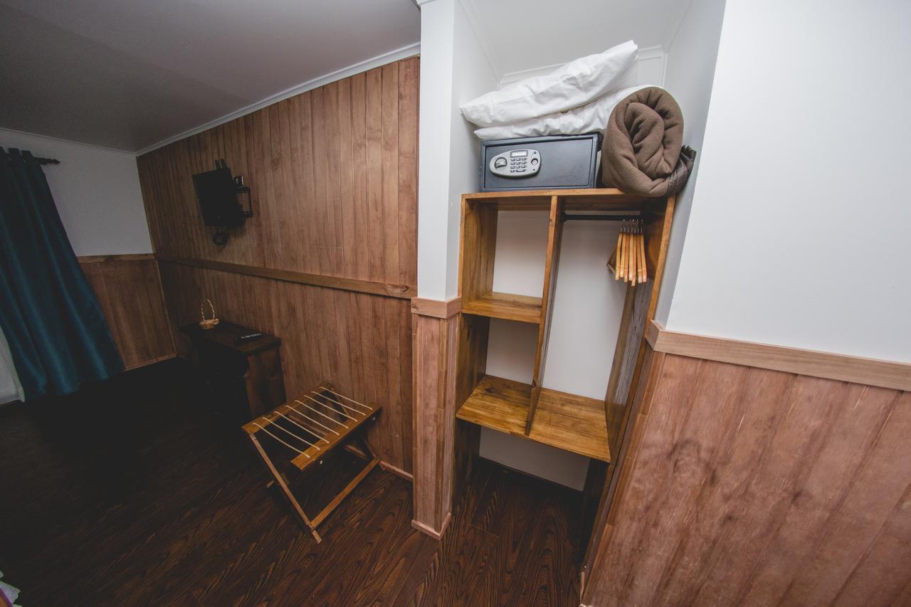 Hotel Hallef Puerto Natales Extérieur photo
