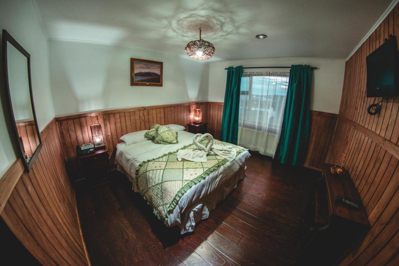 Hotel Hallef Puerto Natales Extérieur photo